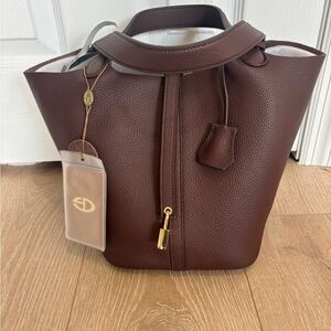 Sadi leather handbag deep chocolate Tote handBag with lock and key purse NWT